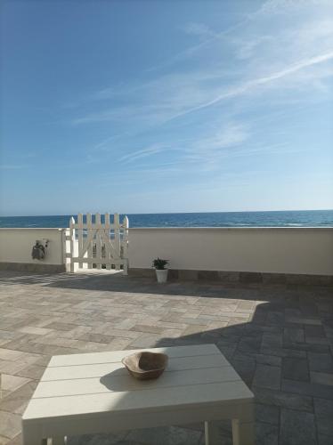 The Suite On The Beach — 4-Star Luxury Hotel in Torvaianica, Italy