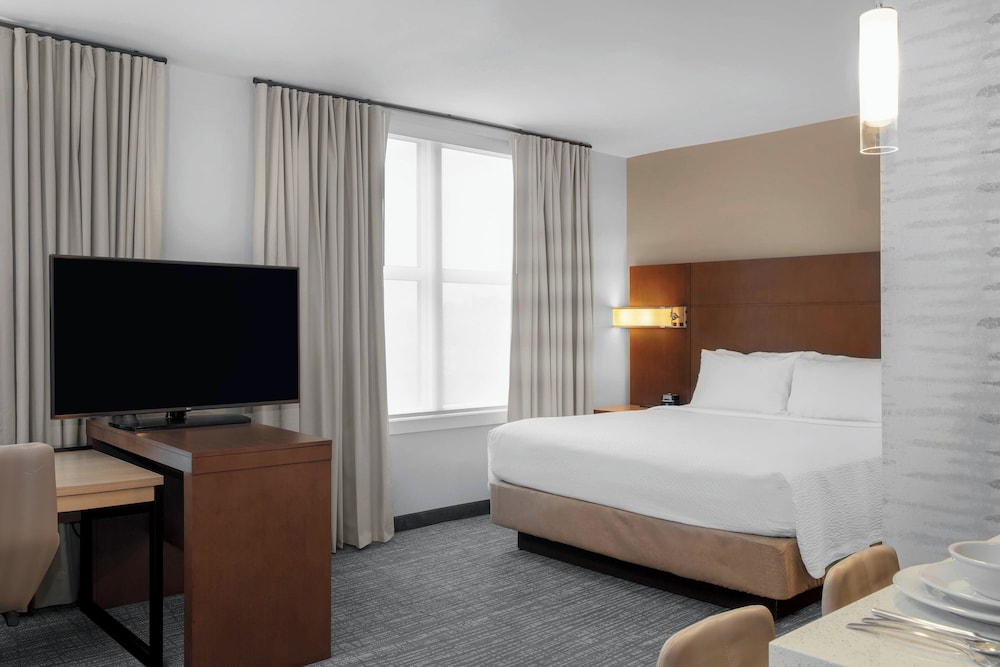Residence Inn by Marriott Norwalk - photo 13