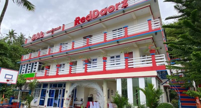 RedDoorz at S and L Apartelle Daraga Albay in Legaspi, Philippines