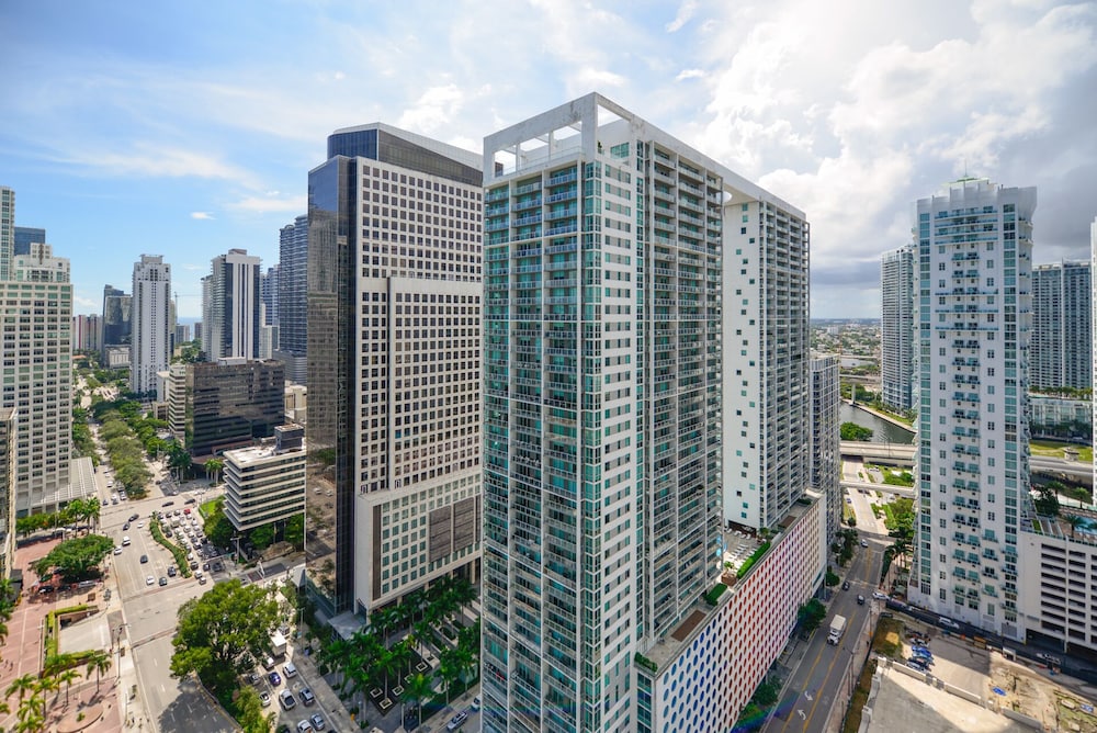 Icon Tower 3 - photo 19