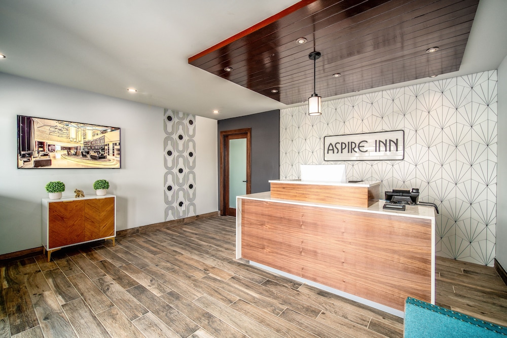 Aspire Inn Studios & Spas — hotel in Bellflower
