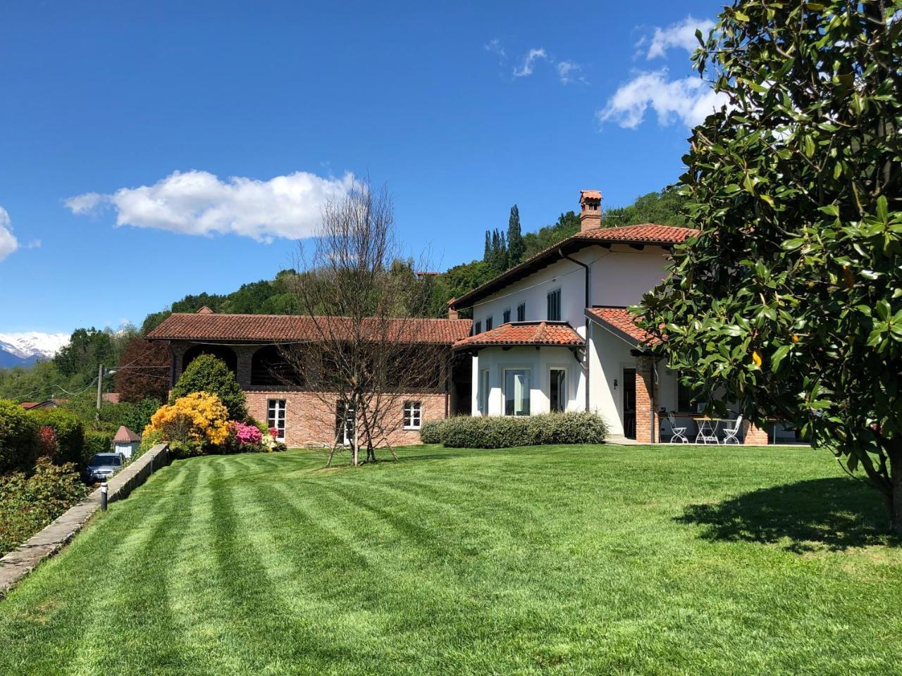 Myvilla B&B — 4-Star Luxury Hotel in Palazzo Canavese, Italy