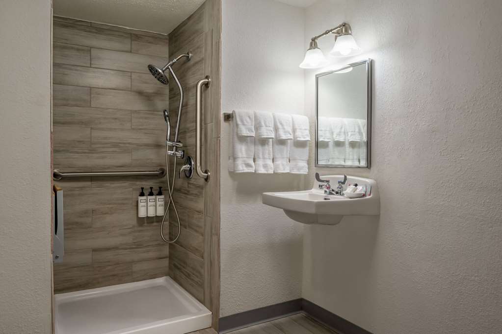 Wyndham Garden Columbia Ft. Jackson - photo 8