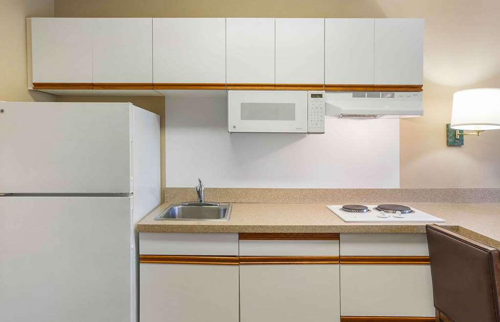 Extended Stay America Suites Philadelphia Horsham Dresher Rd - photo 12