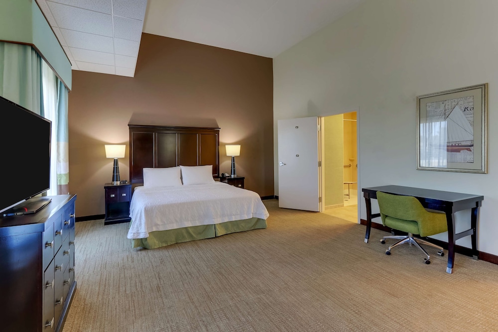 Hampton Inn & Suites Swansboro Near Camp Lejeune - photo 15