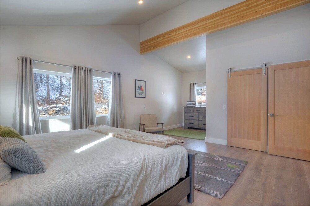 7043 County Road 203 Durango Valley View in Durango, United States