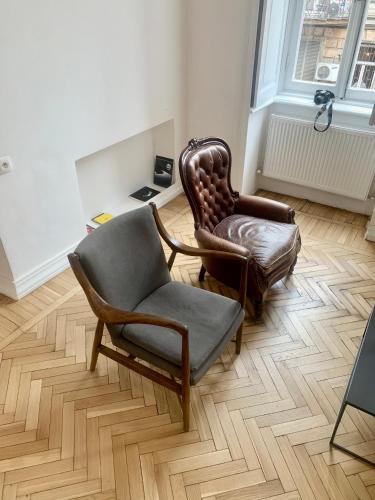 M1 Apartment