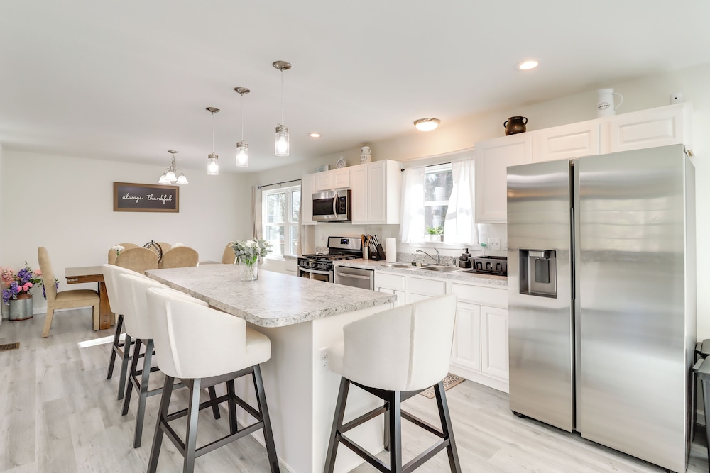 3 Mi To Kalahari Pocono Summit Home With Pool Table 17972672 — Mount Pocono