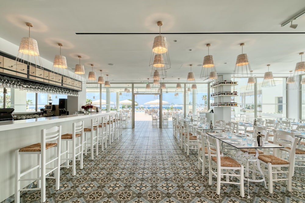 מזון ומשקאות