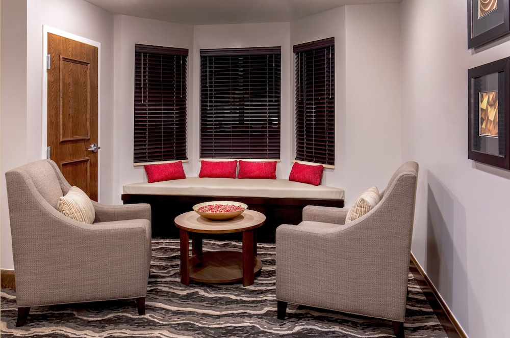 Staybridge Suites Charlottesville Airport by IHG - photo 30