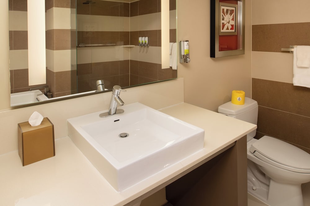Staypineapple Hotel Rose Downtown Portland - photo 39
