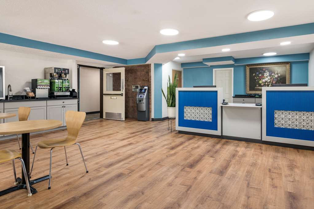 SureStay by Best Western Lewiston Auburn Area - photo 6