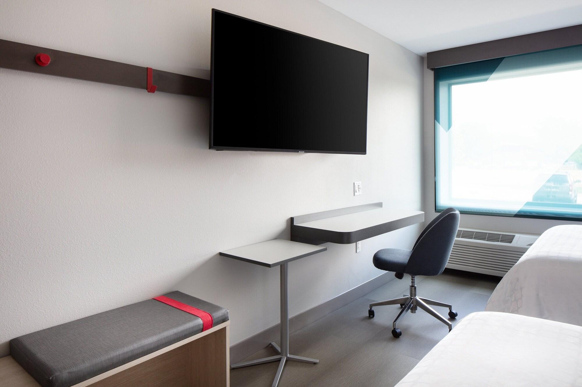 avid hotels Madison Monona by IHG - photo 10