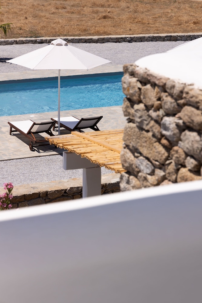 Archon Seaside Retreat in Naxos, Greece