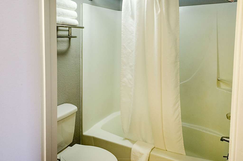 Rodeway Inn Panama City - photo 7
