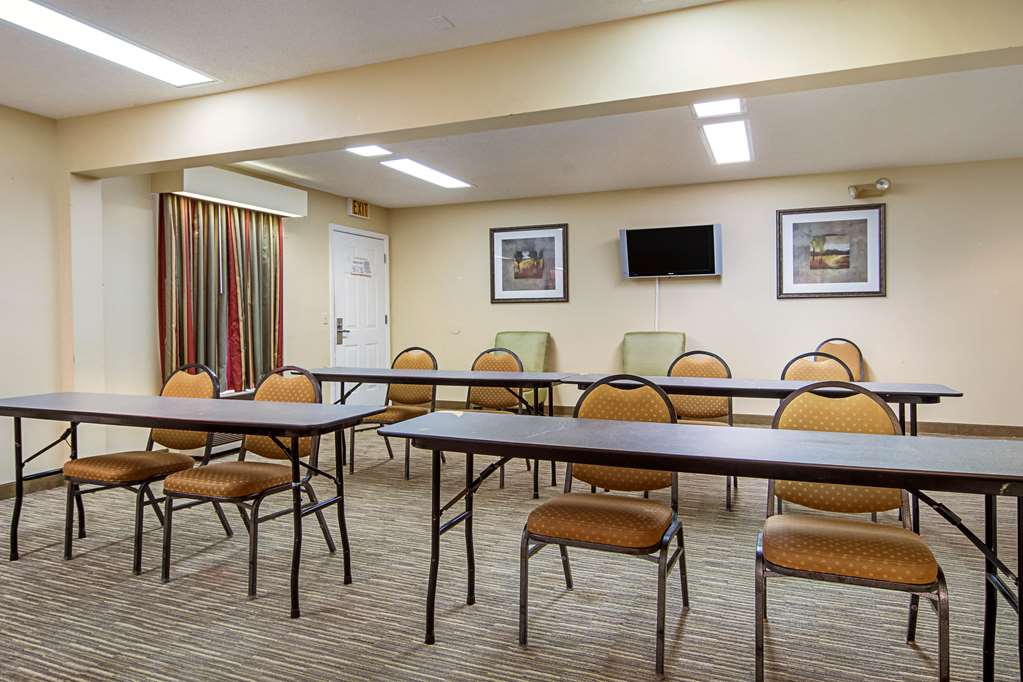 Quality Inn Thomaston - photo 22