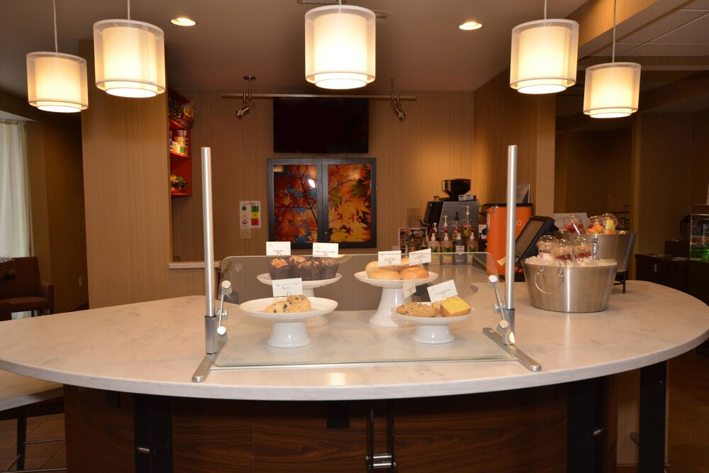 Courtyard by Marriott Burlington Williston - photo 18