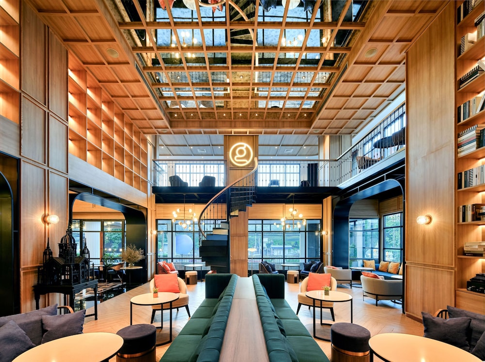 Graph Hotel