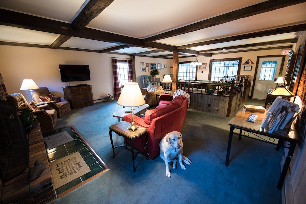 Admiral Peary Inn Bed & Breakfast - photo 39
