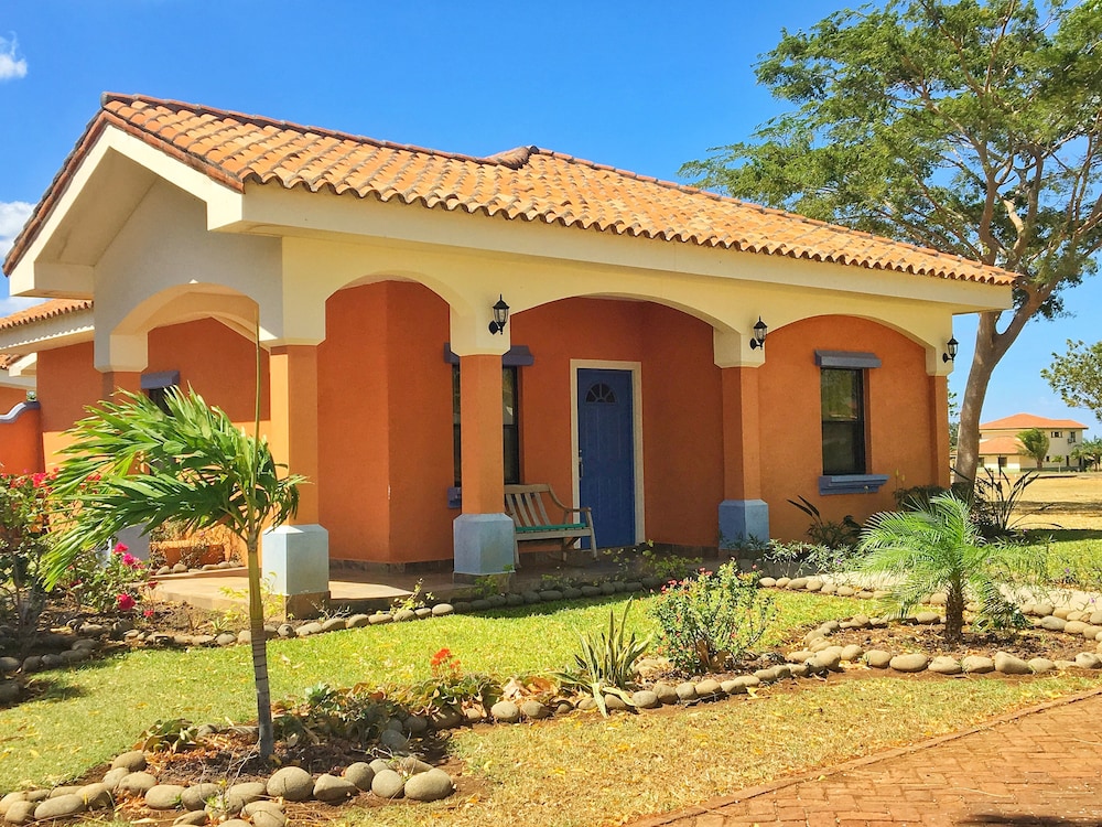 Casa Damian Gran Pacifica Resort Villa El Carmen in Villa El Carmen, Nicaragua