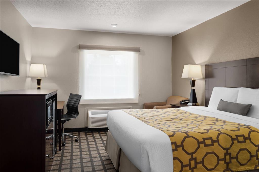 Baymont by Wyndham Jefferson City - photo 9