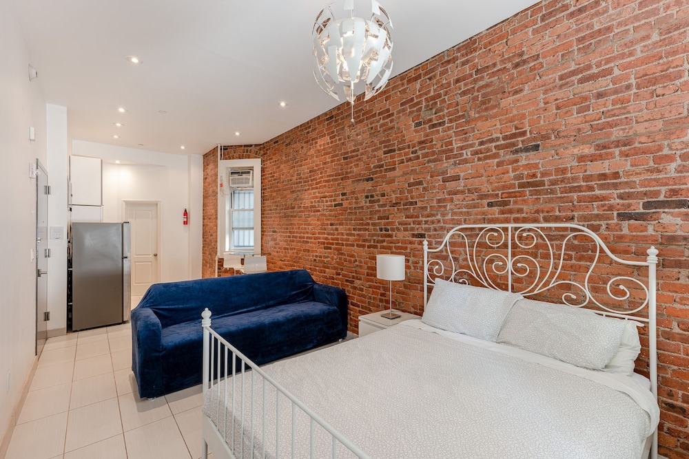 110th Boutique Hotel - photo 16