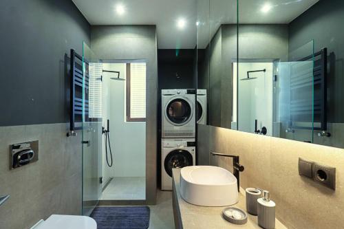 Stylish 3BR Duplex in Avlabari By Wehost