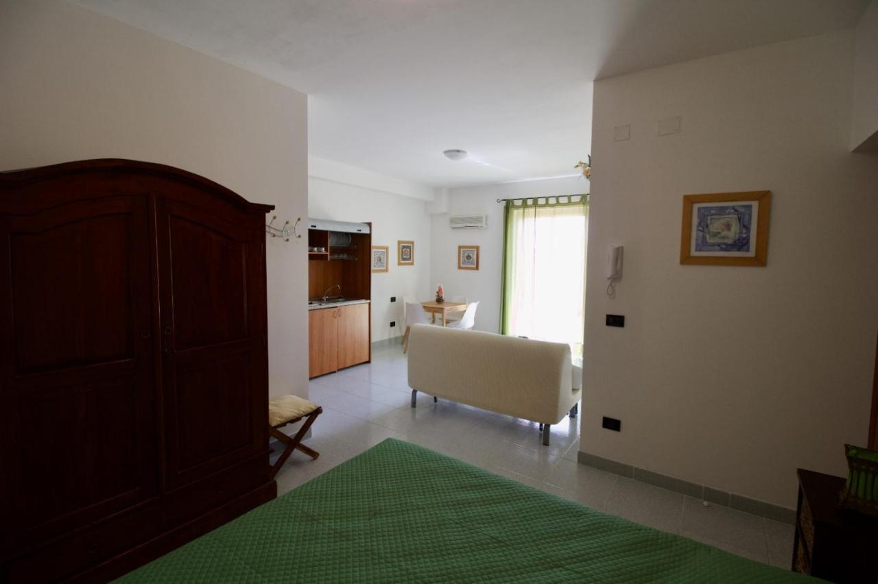 Salina 15589123 — Trappeto