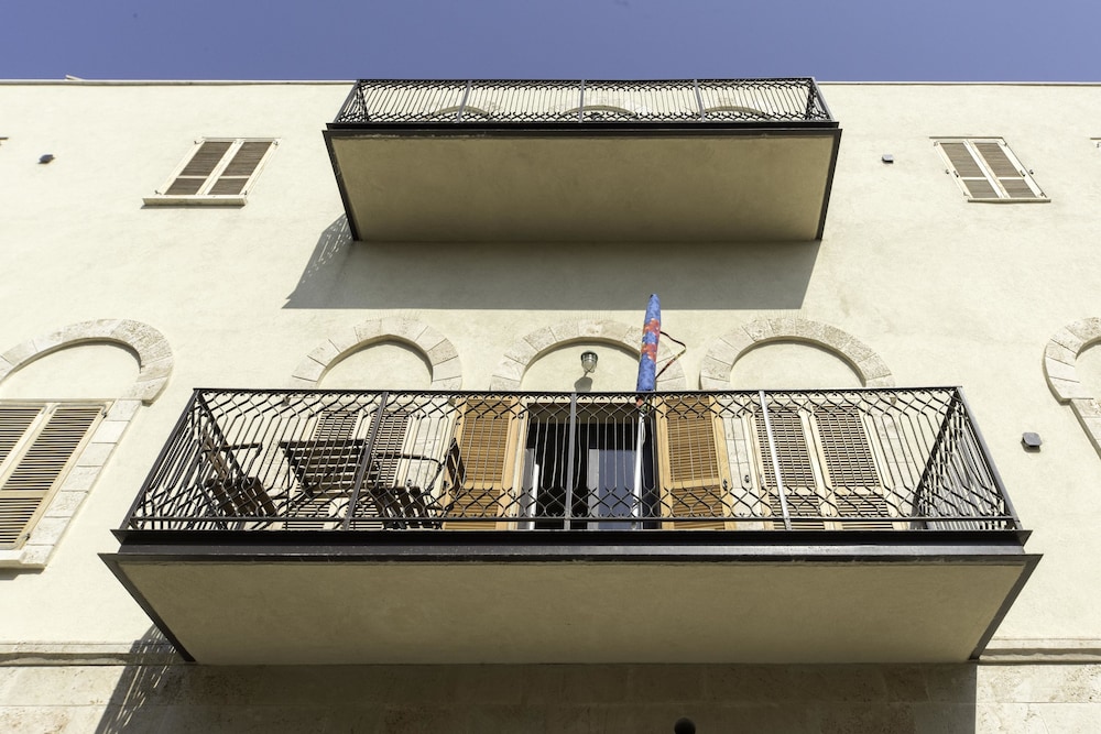 Jaffa Charm Seaview Stay by Sea N' Rent — 4-Star Luxury Hotel in Tel Aviv, Israel