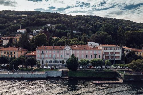 Villa Martelli — 4-Star Luxury Hotel in Belgirate, Italy