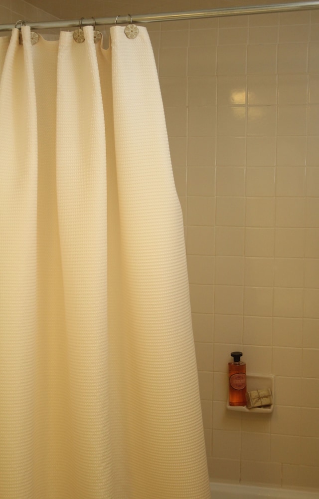 Hillwinds Inn - photo 8