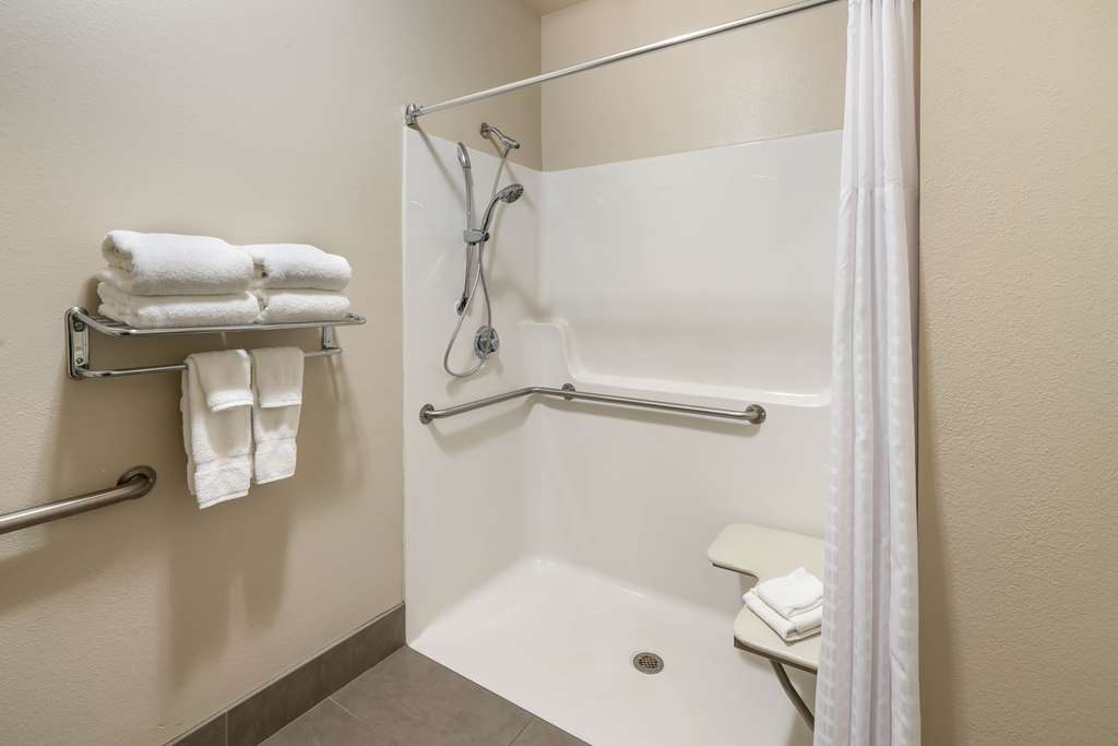 Best Western Plus Kalispell Glacier Park West Hotel & Suites - photo 27