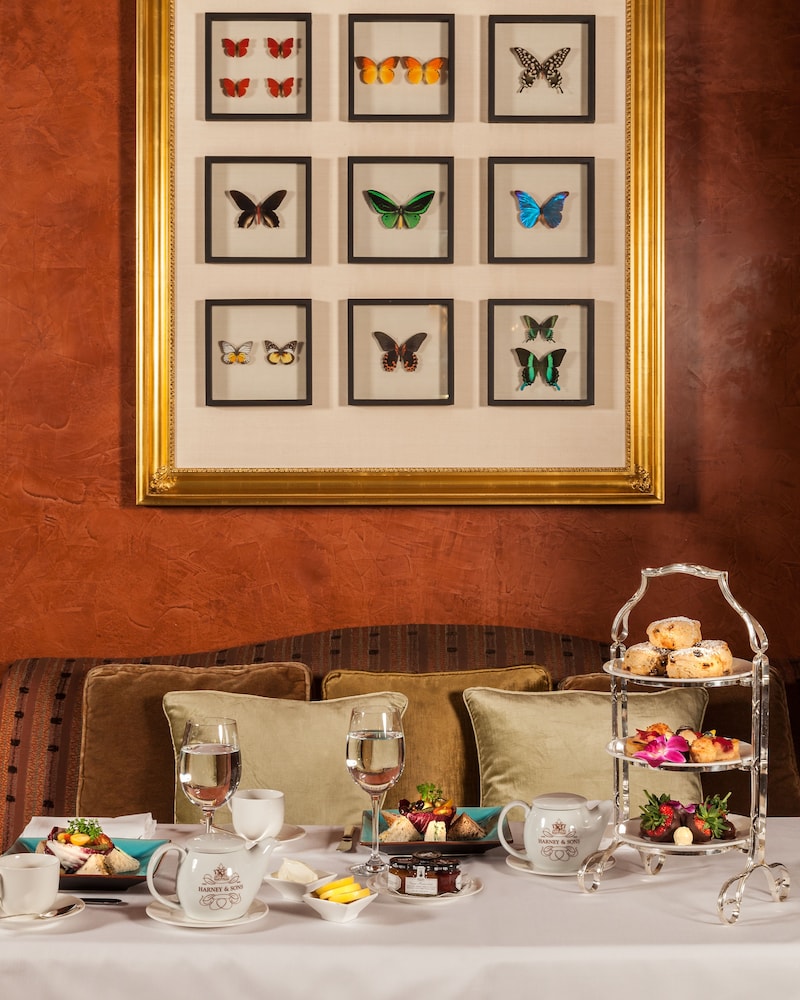 Hotel Plaza Athenee - photo 28
