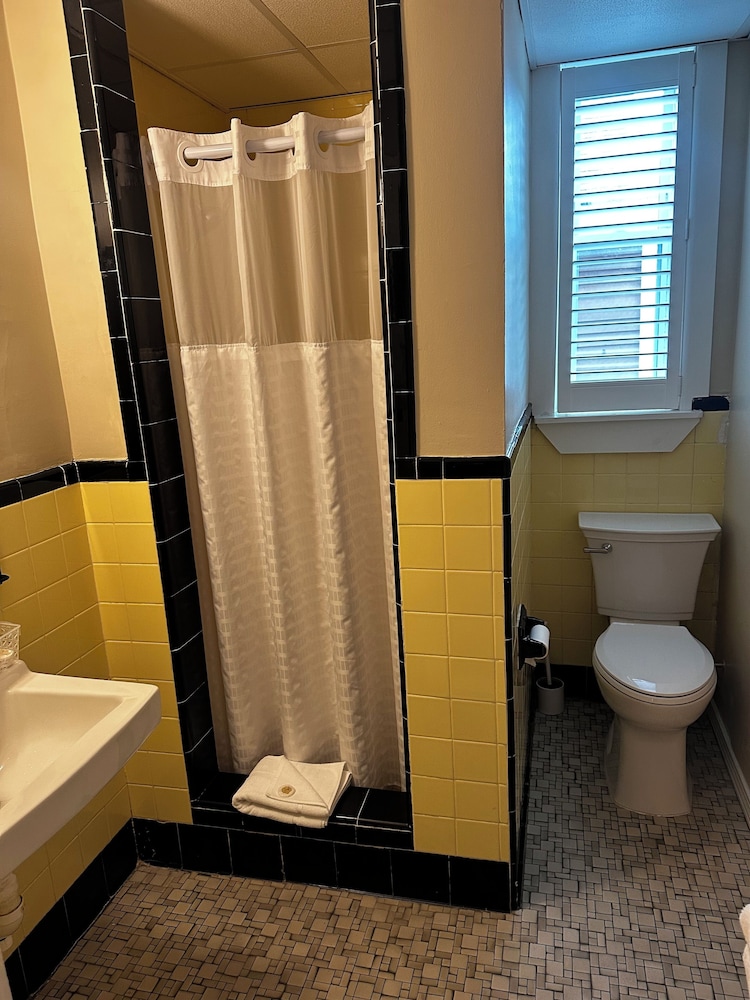 Vineyard Harbor Motel Private Beach - photo 293