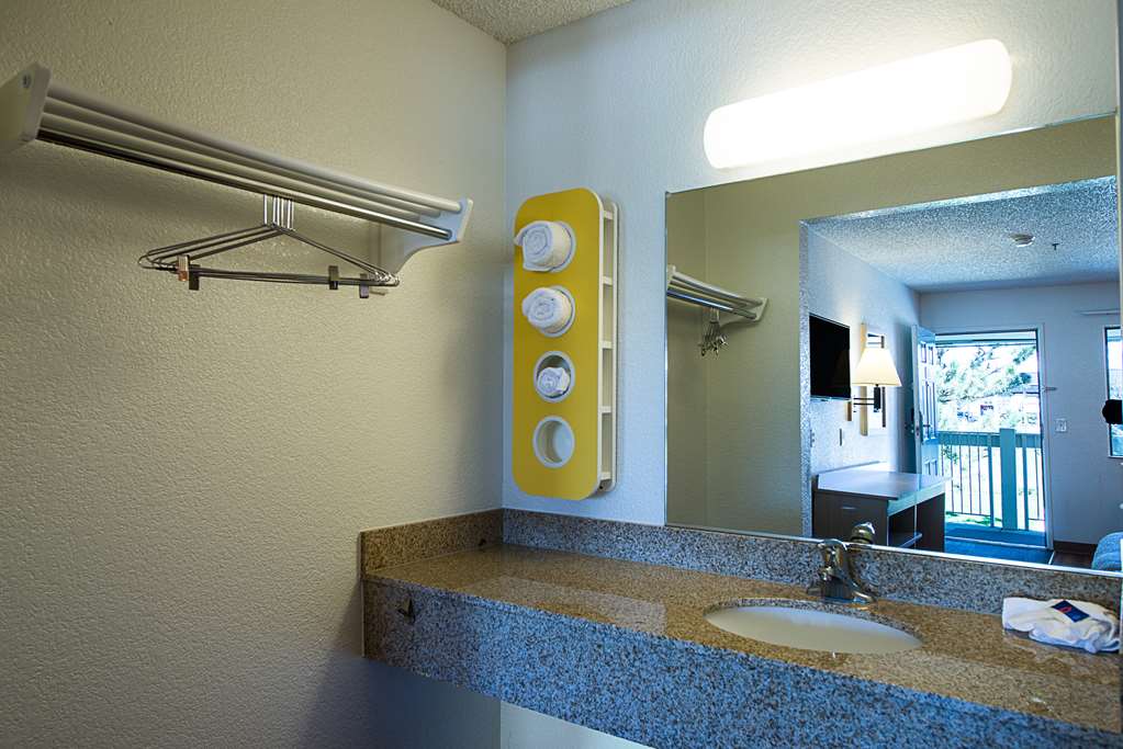 Motel6 Sparks NV Airport Sparks - photo 24