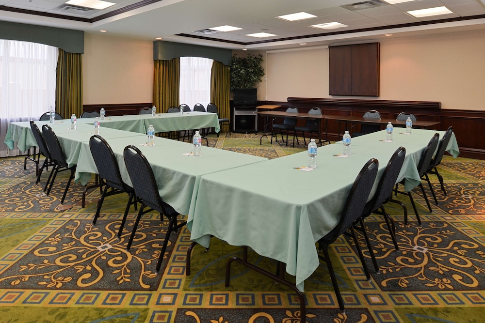 Hampton Inn Alpine - photo 30