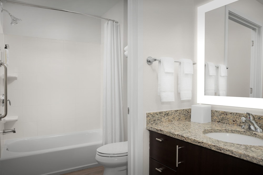 TownePlace Suites by Marriott Gainesville Northwest - photo 19