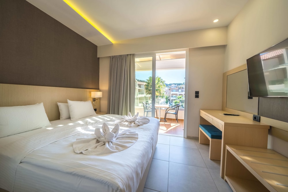 Marika Beach Hotel — Agia Marina — photo 4