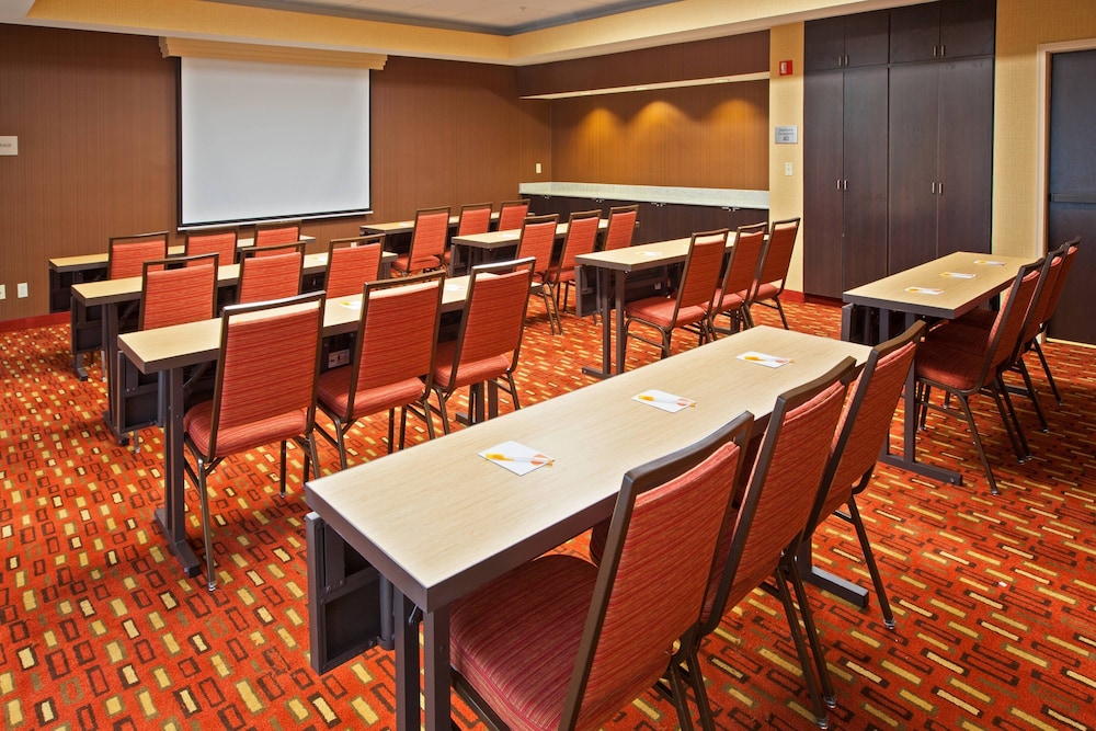 Courtyard by Marriott Mishawaka University Area - photo 17