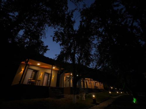 Xalxal Balayi Hotel — Unknown City