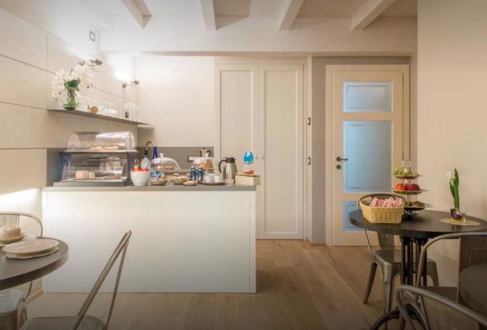 Accademia 21 — 4-Star Luxury Hotel in Mantova, Italy