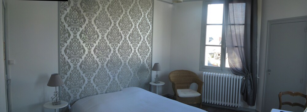Le Cassini Ho Tel Restaurant — hotel in Montoire-Sur-Le-Loir