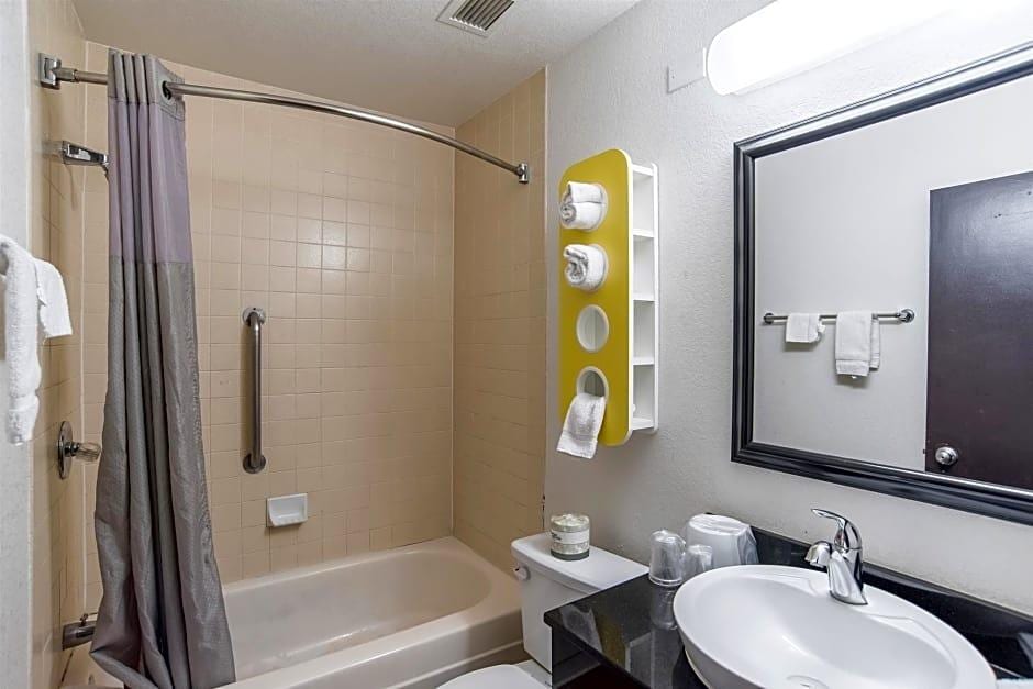Motel 6 Tucson Airport - photo 24