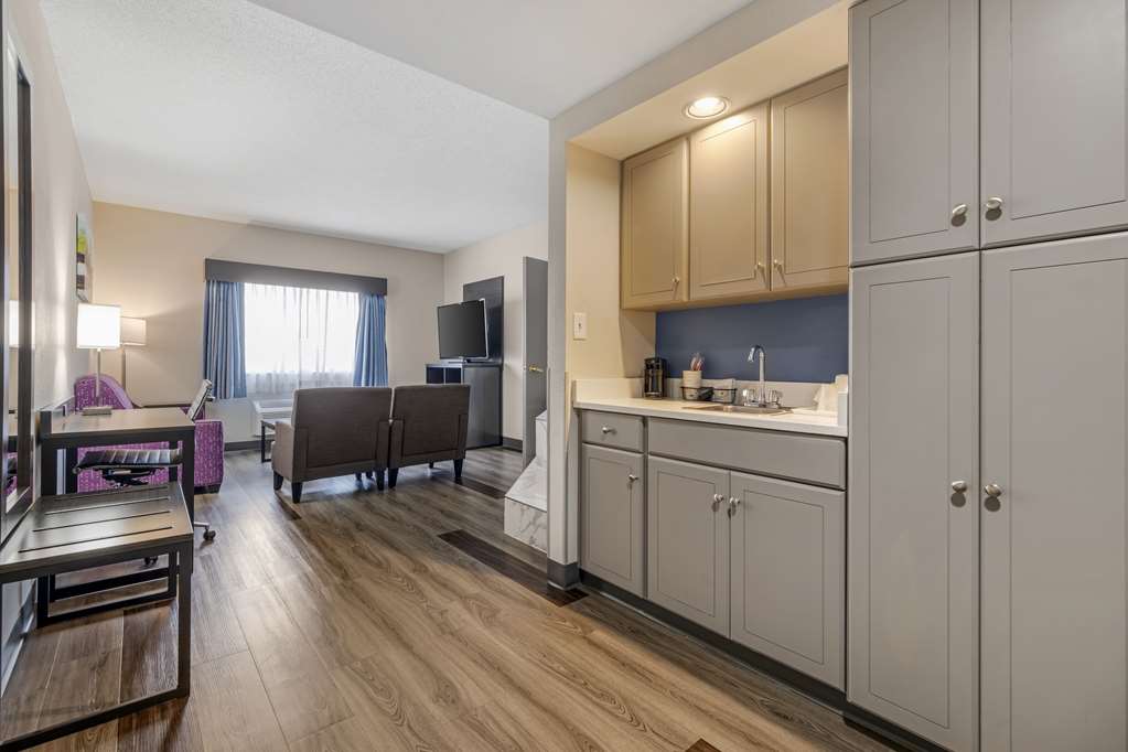 Best Western Louisville Airport Expo - photo 10