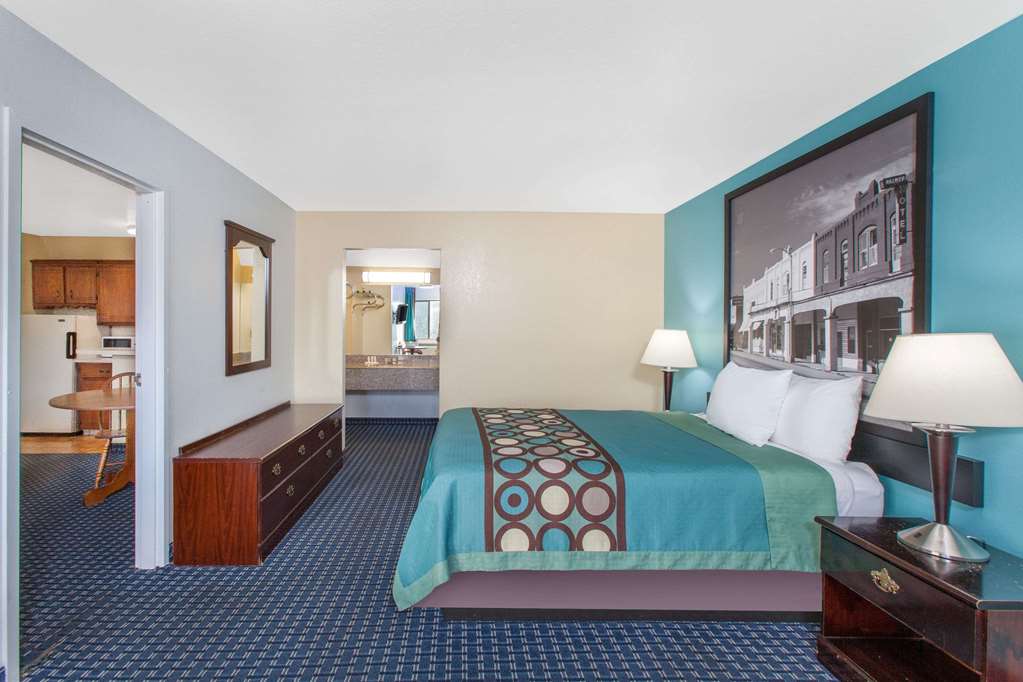 Super 8 by Wyndham Sallisaw - photo 7