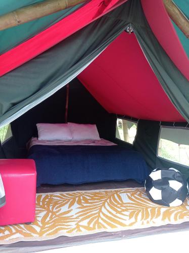 Entre Guaduas Ecolodge Carpa confort 2 — hotel in Anolaima