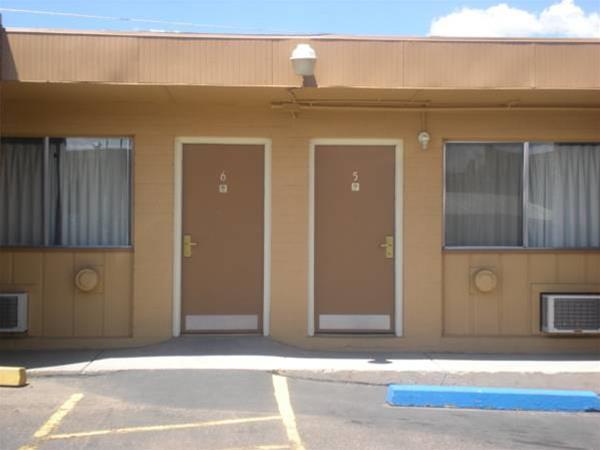 Snow Peak Inn - photo 6