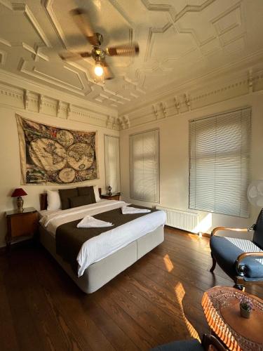 Historical Greco Ottoman Pavilion near Tram in Fatih — 4-Star Luxury Hotel in Istanbul, Turkey
