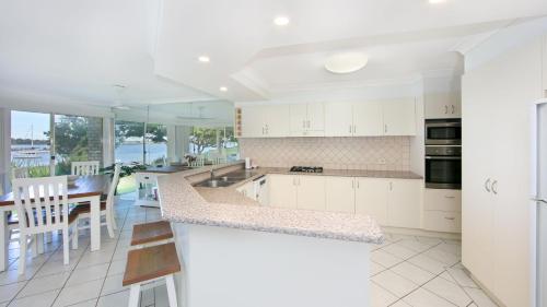 River Luxury — Iluka — photo 5