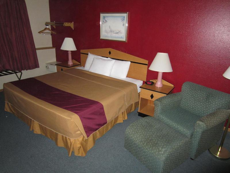 Newton Inn - photo 13